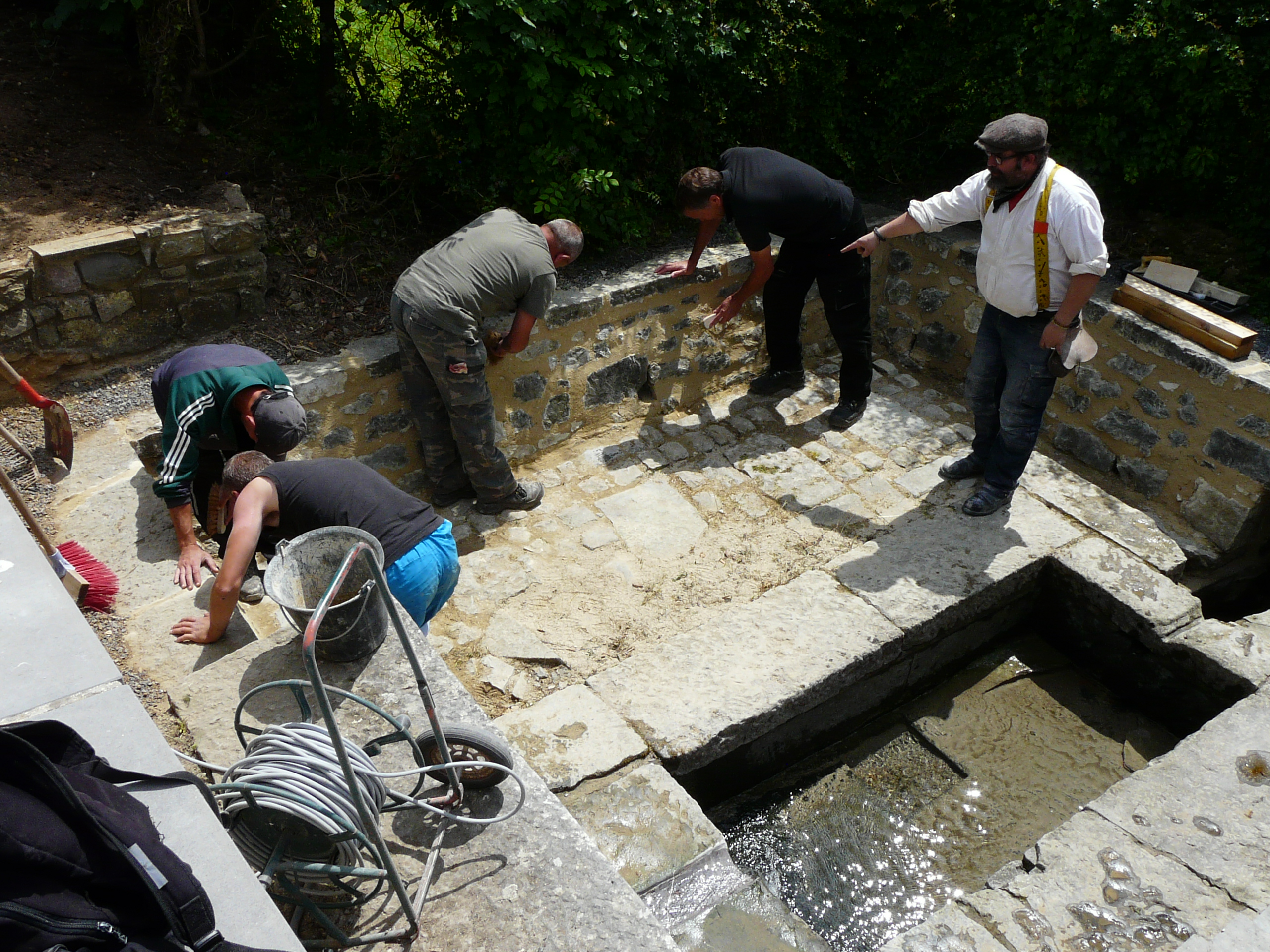 La Fontaine de la rue La Haut à Dourlers rénovée